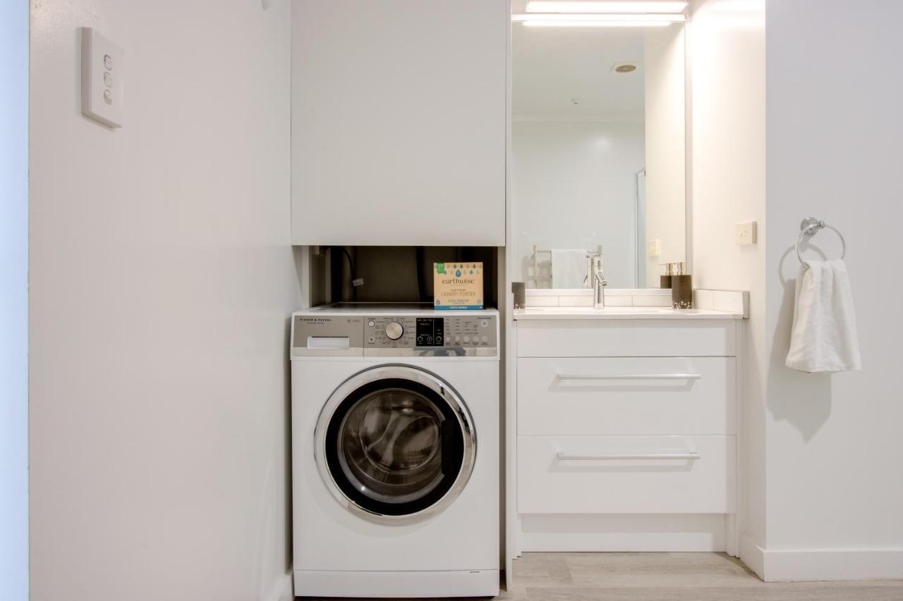 Coastal Crib - Napier Holiday Apartment ภายนอก รูปภาพ